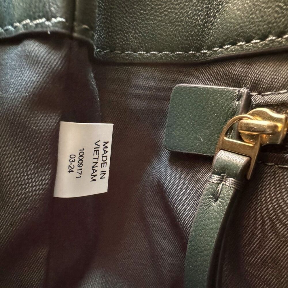 🚫SOLD🚫Tory Burch Soft Fleming Convertible Shoulder Bag in Sycamore (Green) - Picture 16 of 17